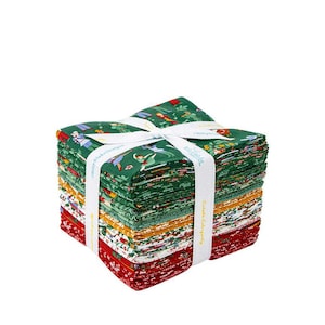 A Pear-fect Christmas Fat Quarter Bundle by Cayla Naylor Design for Riley Blake Designs 22 pieces