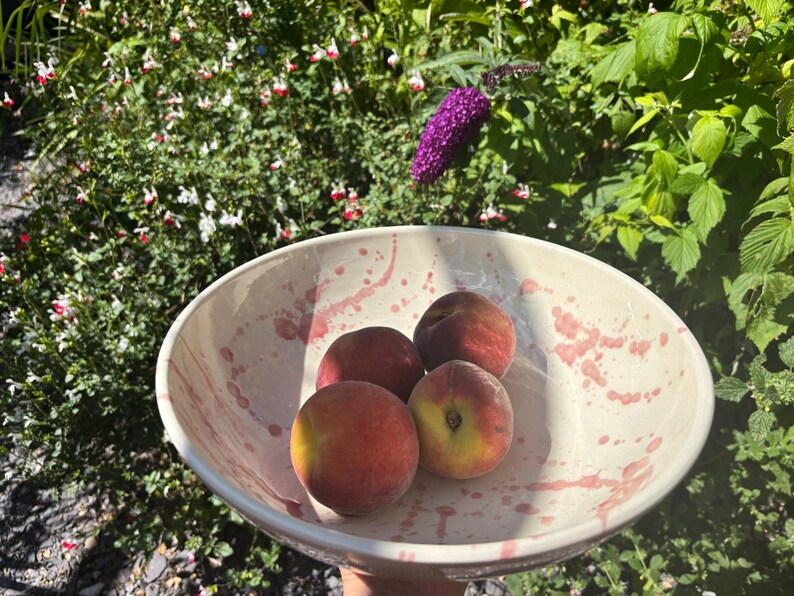 Large Spanish pink and white splatter salad bowl Fruit bowl, large handpainted serving bowl image 2