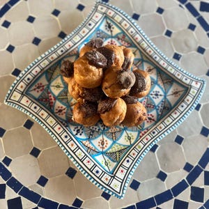 Handpainted colourful large plate. Ideal for canapes. Tunisian pottery.