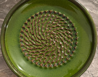 Spanish pottery garlic rasp, ginger grater green ceramic plate