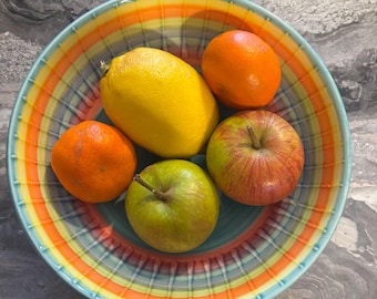 Hand-Painted Spanish Pottery Bowl: Colorful Glazed Ceramic, 19cm