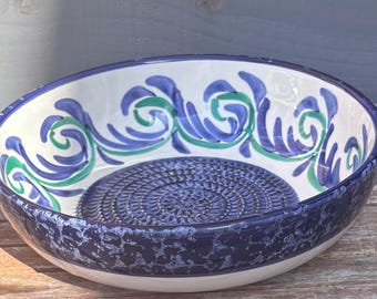 Hand-Painted Spanish Ceramic Grater Bowl 23cm Blue Green Pattern Garlic & Ginger Grater Plate | Mediterranean Kitchen Tool handmade in Spain