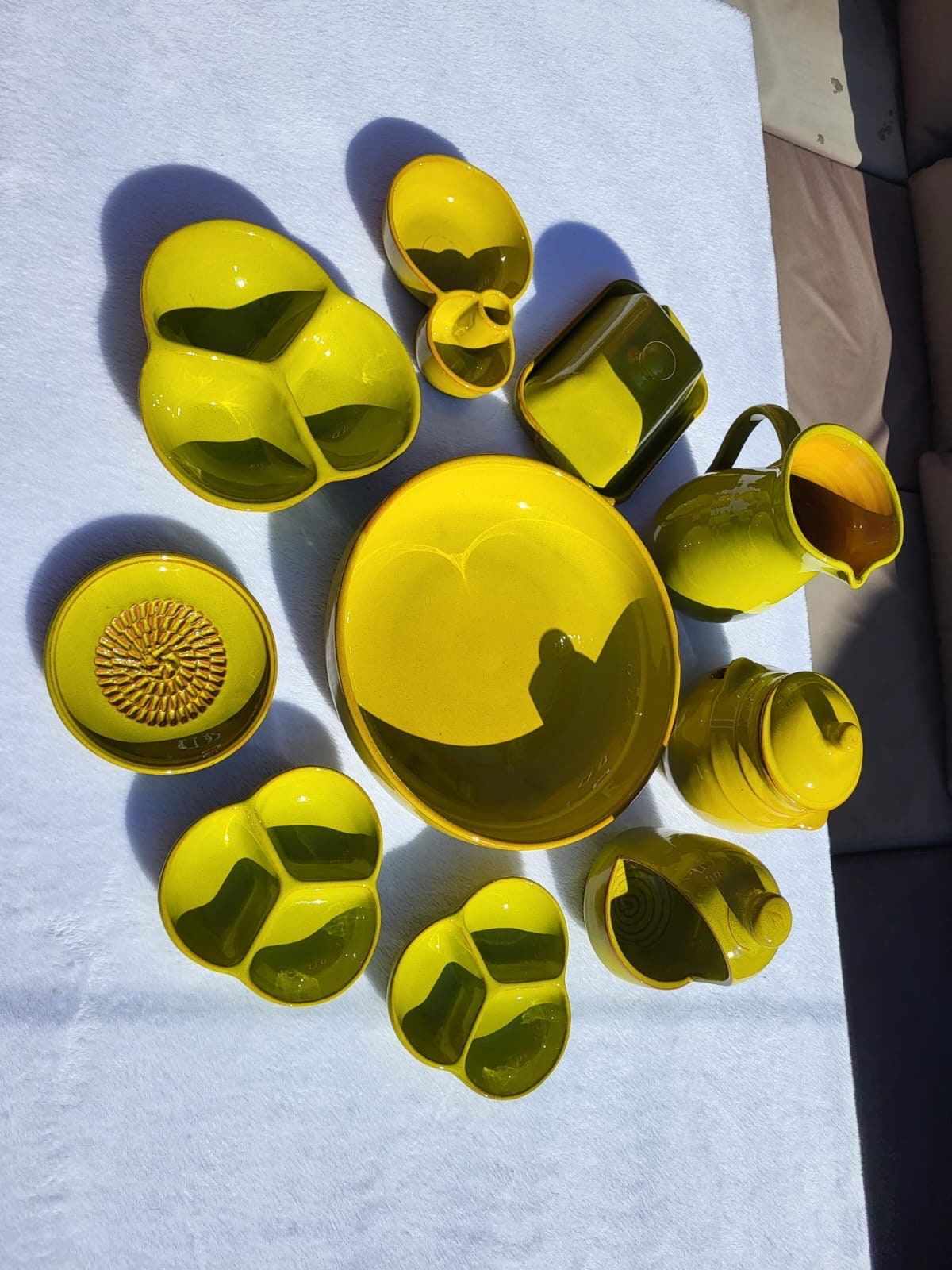 Pottery Rasps Spanish Pottery Garlic Rasp, Ginger Grater Lime Green Ceramic Plate ...