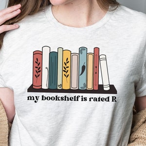 La mia libreria è classificata R, Camicia Book Tropes, Tshirt Romance Reader, Regalo per amante del libro, Camicia libresca, Camicia Smut, Camicia Fantasy Book