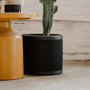 Indoor Planter - Le Ligne - 3D Printed Flower Pot for Plant Lovers