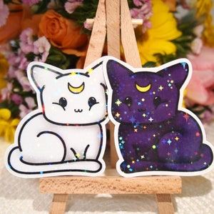 Chat Guerrier de la Lune | Autocollants à paillettes pour chat | Autocollants pour chats | Animé | Décoration | Autocollants pour ordinateur portable | Autocollants en vinyle | Autocollants à effet pailleté