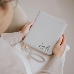 Personalisierter Organizer für Reiseunterlagen FAMILIE | Familienorganizer | U-Heft | Dokumente | Impfpass | Geschenk Weihnachten | Mama
