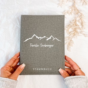 Premium Stammbuch BERG Kalligrafie (personalisiert) klassisches Format | Familienbuch | Hochzeit | Heiratsurkunde | Geburtsurkunde
