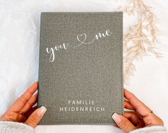 NobleDeer® Premium Stammbuch You & Me (personalisiert) | Ordner für Heiratsurkunde | Geburtsurkunde