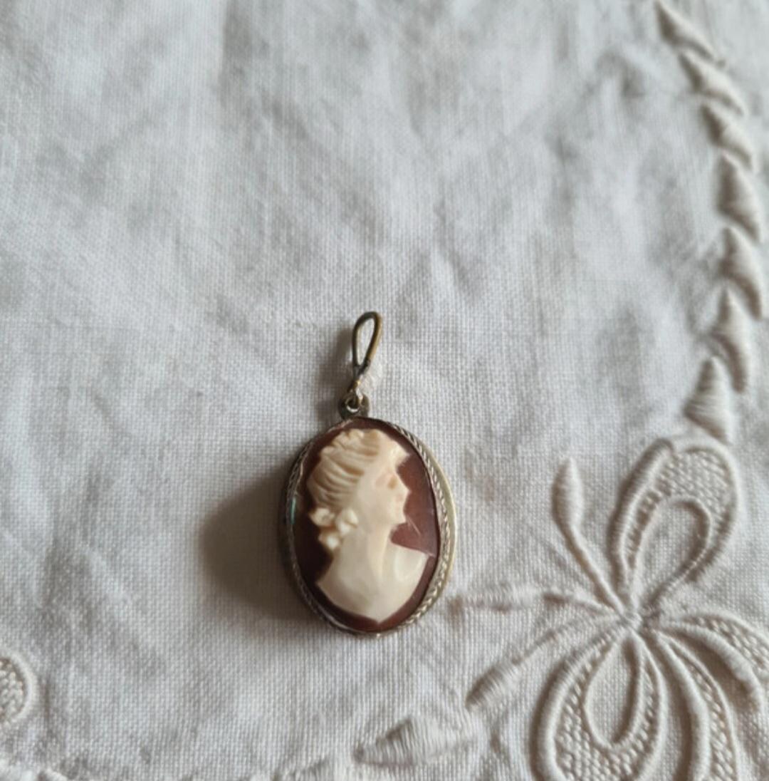Vintage Hand Carved Shell Cameo Pendant in 800 Silver Classic Italian ...