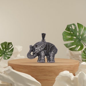 Colar de elefante bebê fofo em prata esterlina, pingente de animal delicado, joias de elefante bebê, bezerro de elefante