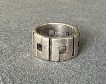 Gucci, hallmarked 925 sterling silver ring, vintage, made in Italy