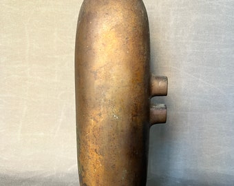 Showa Japanese vase bronze 20th century bottle sculpture Japan