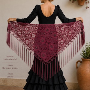 Mantoncillo Flamenco de Encaje de Cantillana con flecado a mano.| Complemento para Traje de Flamenca.