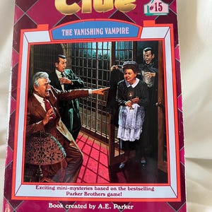 Vintage #15 Clue Children’s Chapter Book- The Vanishing Vampire  - Free Shipping
