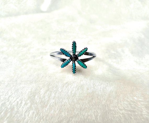 Zuni Silver Turquoise Needlepoint Ring Signed: Si… - image 1