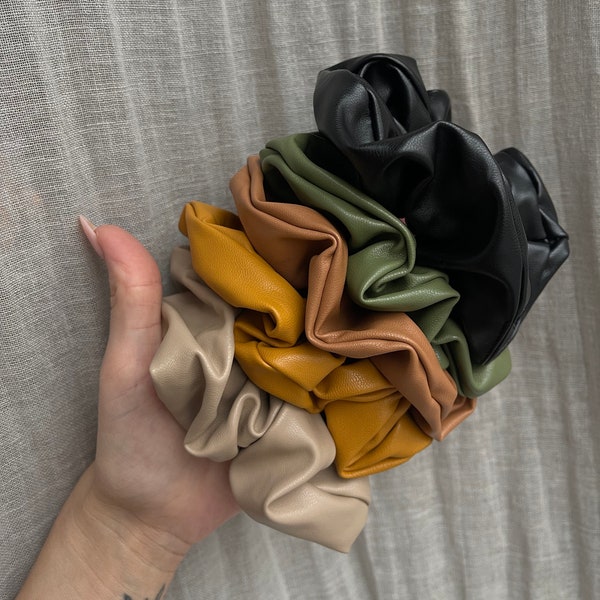 Vegane Leder Scrunchie | Haargummi | Trend | Accessories | Geschenk | Outfit | Fashion