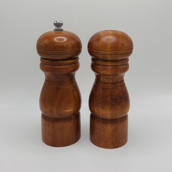 Vintage Penzey's Spices Gesundheit 6" Wood Salt Shaker And Pepper Mill Set-USA