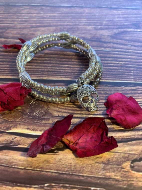 Jewelry witches wear best sale
