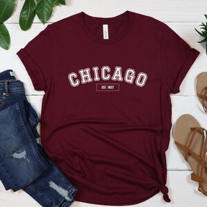 Chicago T-Shirt, Chicago Lover Shirt, Chicago Gifts, Chicago Souvenir, Chicago Tees, Illinois Lover, Chicago City