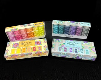 InvisaFil av WonderFil - Darty Kite Pattern Co - 100-wt trådset - Set med kalla färger eller varma färger