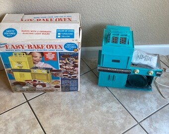 1969 Vintage Kenner's Easy Bake Oven 