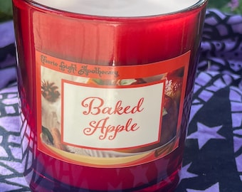 Cinnamon & Apple Scented Candle: Cozy Autumn Aroma