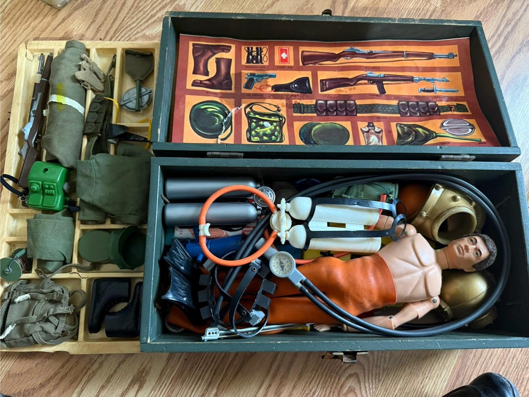 gi.joe 木製フットロッカーとGI.joe レア il_1080xN.7124369074_h6ox.jpg