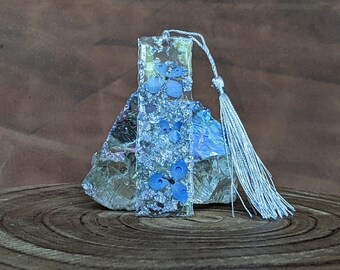 Hydrangea Resin Bookmark