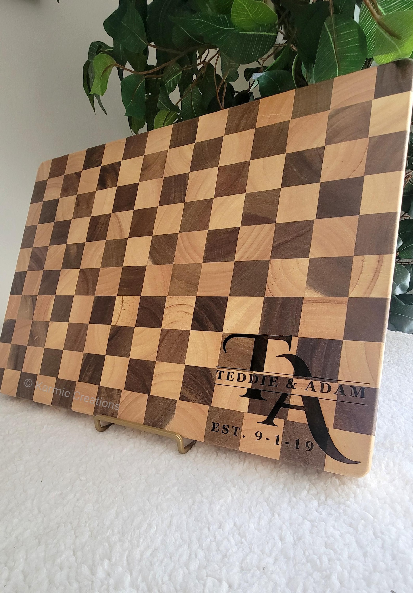 Handmade Wood End Grain Cutting Board. Checkered BBQ Butcher Block, Chopping Board. - 18 x 12 - Engraved, Add Groove_No Feet