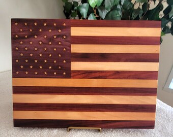 American Flag Cutting Board, USA Flag Gift for Veterans, U.S Military, Citizenship Gift, July 4th Food Display Board. Gift for Dad, Patriots