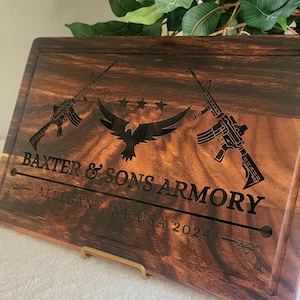 Walnut Cutting Board. Personalized Cutting Board. Steak Board, Meat Butcher Block, BBQ Board. Closing Gift, Gift for Dad.
