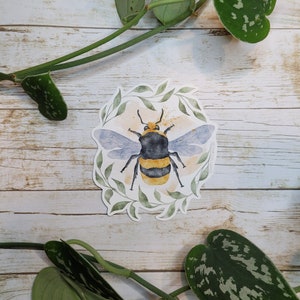 Bee Wreath Sticker | Botanical Bumblebee Watercolor Sticker | Matte Scratchproof Weatherproof Stickers for Planners Laptop Scrapbooking
