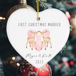 Erstes Weihnachten verheiratet Ornament, Mr und Mrs Weihnachtsverzierung, Waldhochzeit, unser erstes Weihnachten verheiratet, personalisierte Ornamente