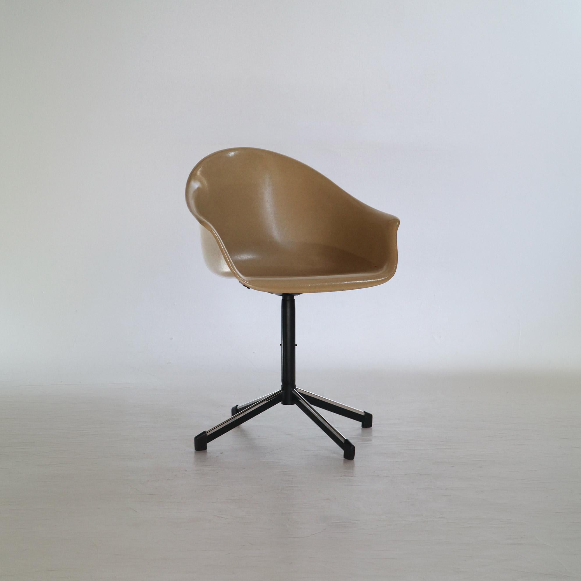 Space Age Chair - Etsy