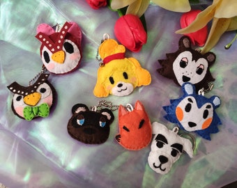 ANIMAL CROSSING KEYCHAIN