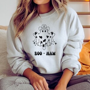 Boo-Haw Ghost Retro Western Gildan Crewneck Sweatshirt