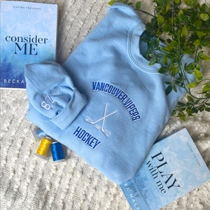 Bluza Vancouver Vipers / Consider Me Becka Mack / Playing for Keeps Merch / bookish Merch / haftowana bluza z książką