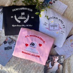 Boeken en F1 geborduurd sweatshirt / F1 Romantiek / Boek Merch / Boek sweatshirt afbeelding 2