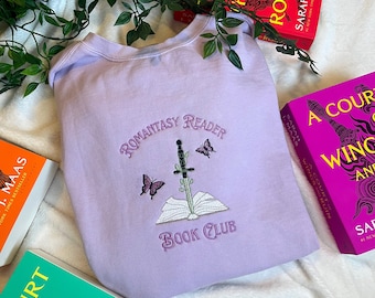 Romantasy Reader Sweatshirt / Fantasy Romance Reader Merch / Bookish Merch / Book Sweatshirt / embroidered book Merch/ romance reader