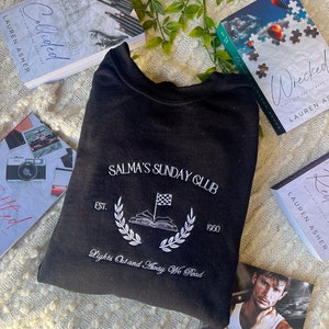 Salmas Sunday Club / F1 Romance Embroidered Sweatshirt / F1 Romance / Book Merch / Book sweatshirt zdjęcie 1