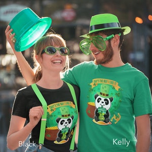 Día de San Patricio Panda irlandés bebiendo boba Camiseta clásica Jersey unisex camiseta de manga corta