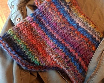 Loop / Schal - Gestrickt - Farbe Regenbogen