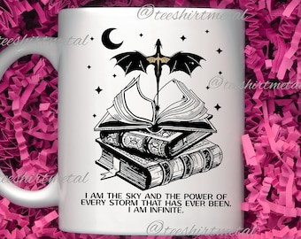 Taza de CUARTA ALA, sorrengail violeta, xaden riorson, rebecca yarros, llama de hierro, basgiath, ya libros de fantasía, taza de romantasy, soy infinito