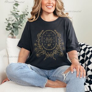 Marian Catholic T-Shirt, Virgin Mary T shirt, Catholic gifts for women, Catholic T-shirt, Marian Cross Shirt, Floral Women Religious Shirts, christian shirt, immaculate heart, catholic tshirt, catholic tee, christian gift, christian tee, jesus tee