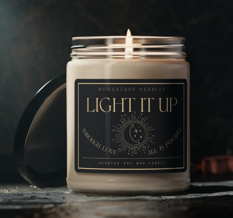 LIGHT IT UP Crescent City, Crescent City gift, through love all is possible, Bryce Quinlan, Starborn, House of Earth and Blood, sarah j maas, booklover candle, bookish candle
