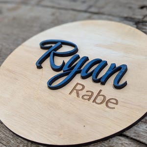 Targa personalizzata con nome rotondo in legno / Decorazione da parete per la cameretta dei bambini / Targa personalizzata con nome per bambini / Targa in legno 3D tagliata al laser / Decorazione con nome per la cameretta dei bambini