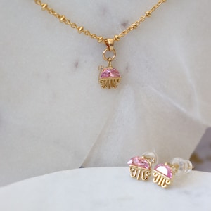 Zircon pink jellyfish Necklace 18k&#39;Gold bronze with Zircon pink jellyfish