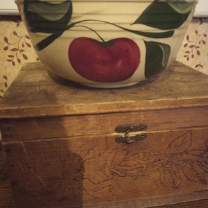 vintage WATT handpainted bowl, ribbed, serving, apple pattern