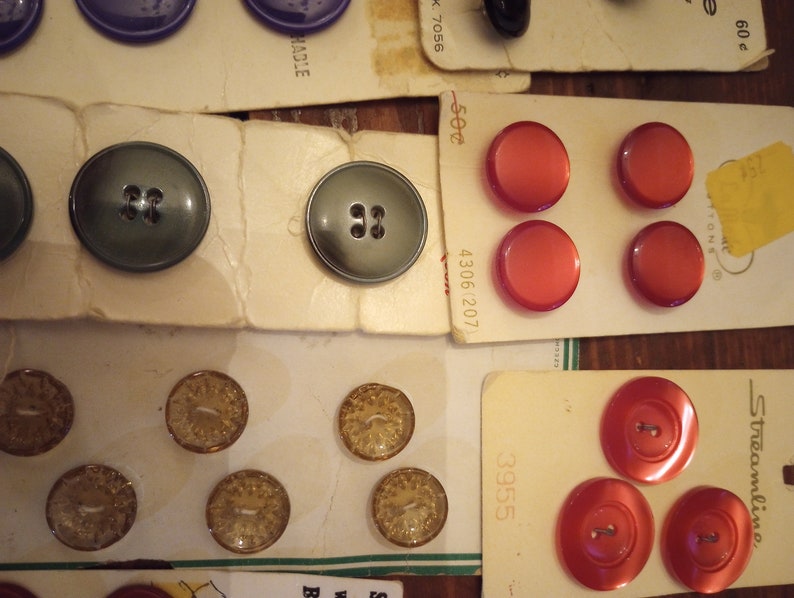 Vintage Buttons, 9 Cards, Assorted & Some on String - Etsy